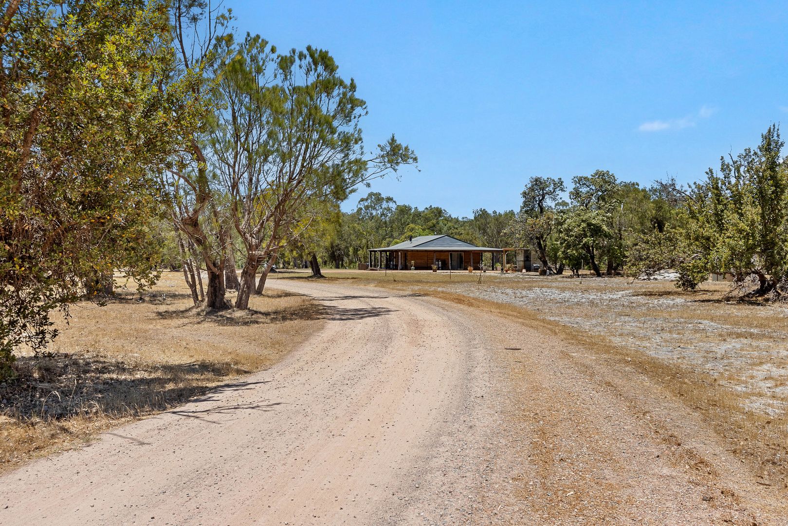 992 Karnup Road, Serpentine WA 6125, Image 2