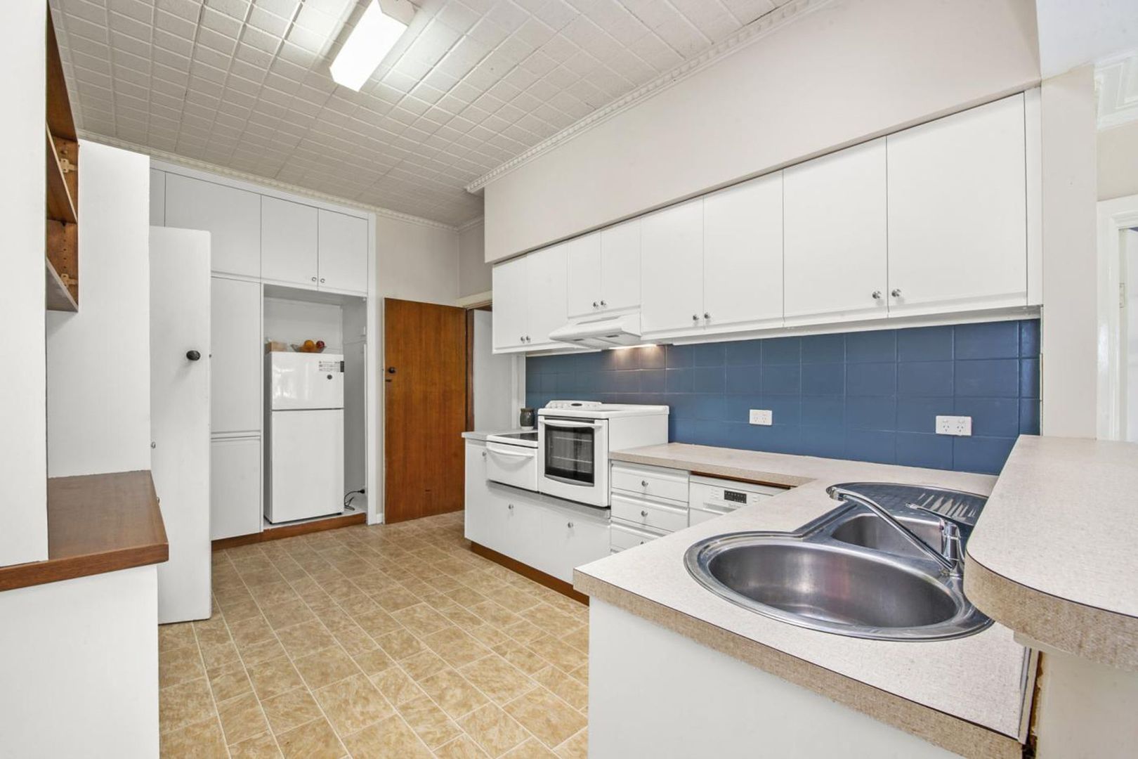 5 Shelley Street, Wendouree VIC 3355 House For Rent Domain