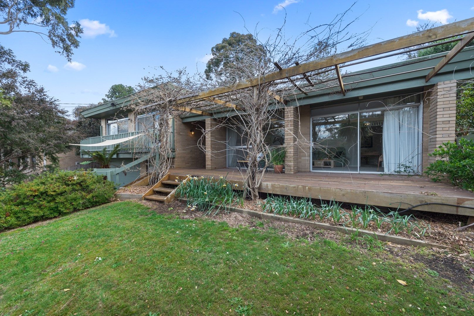 30 Mariana Avenue, Croydon South VIC 3136, Image 0