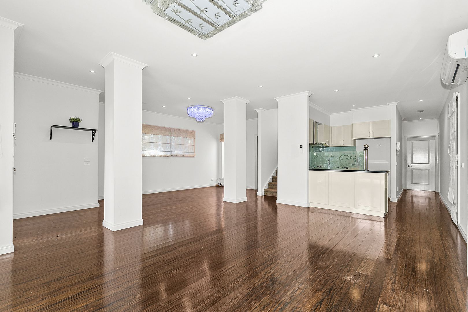 1/18 Kurrajong Avenue, Glen Waverley VIC 3150 Townhouse For Rent Domain