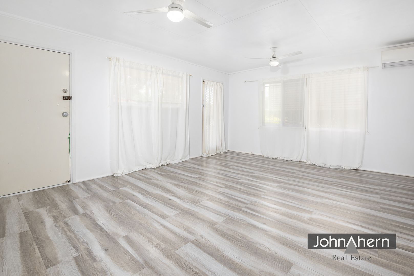 34 Madison St, Woodridge QLD 4114 House For Rent Domain