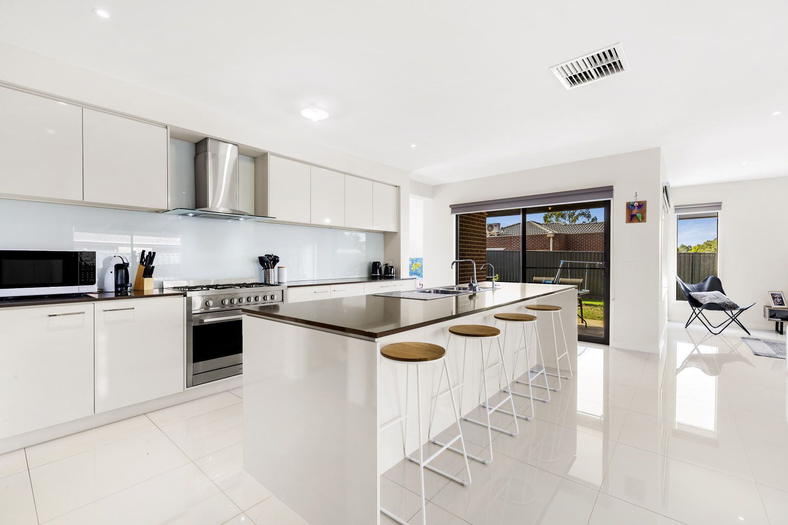 24 Maybury Drive, Mill Park VIC 3082, Image 1