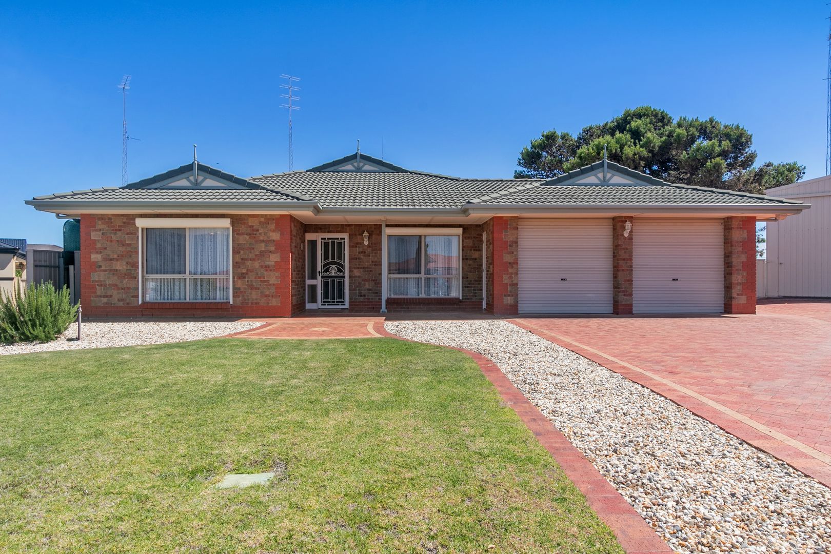 4 Finlay Ct, Moonta Bay SA 5558, Image 1