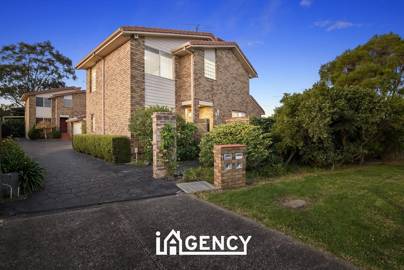 1/12 Bramwell Close, Endeavour Hills VIC 3802, Image 0