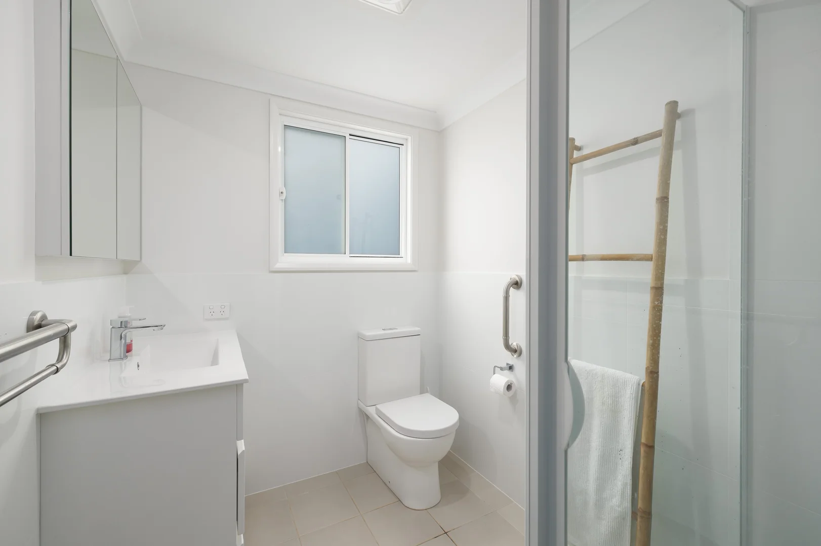 Additional image 8 of M8/160 The Round Drive, Avoca Beach NSW 2251