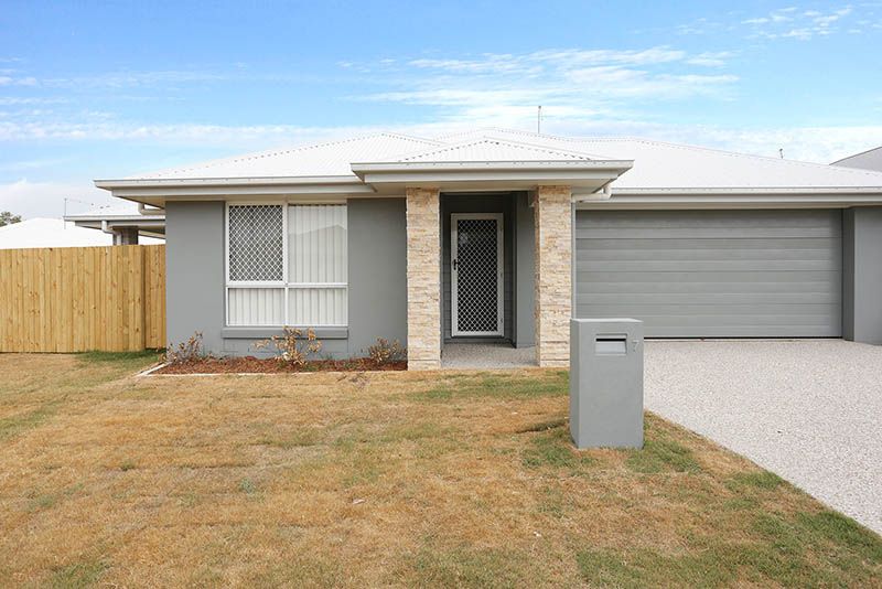 4 bedrooms House in 7 Summit Street GRIFFIN QLD, 4503