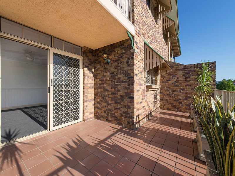 2 bedrooms Apartment / Unit / Flat in 4/49 FORBES STREET HAWTHORNE QLD, 4171