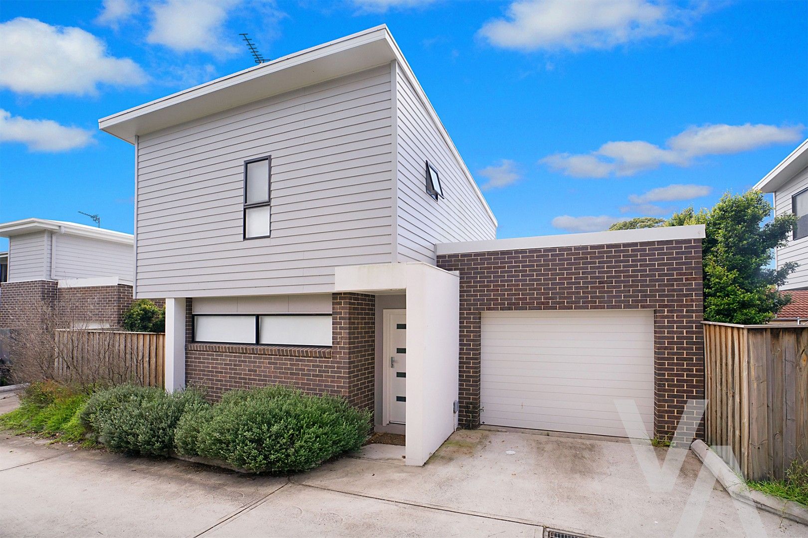 2/25 Mort Street, Shortland NSW 2307, Image 0