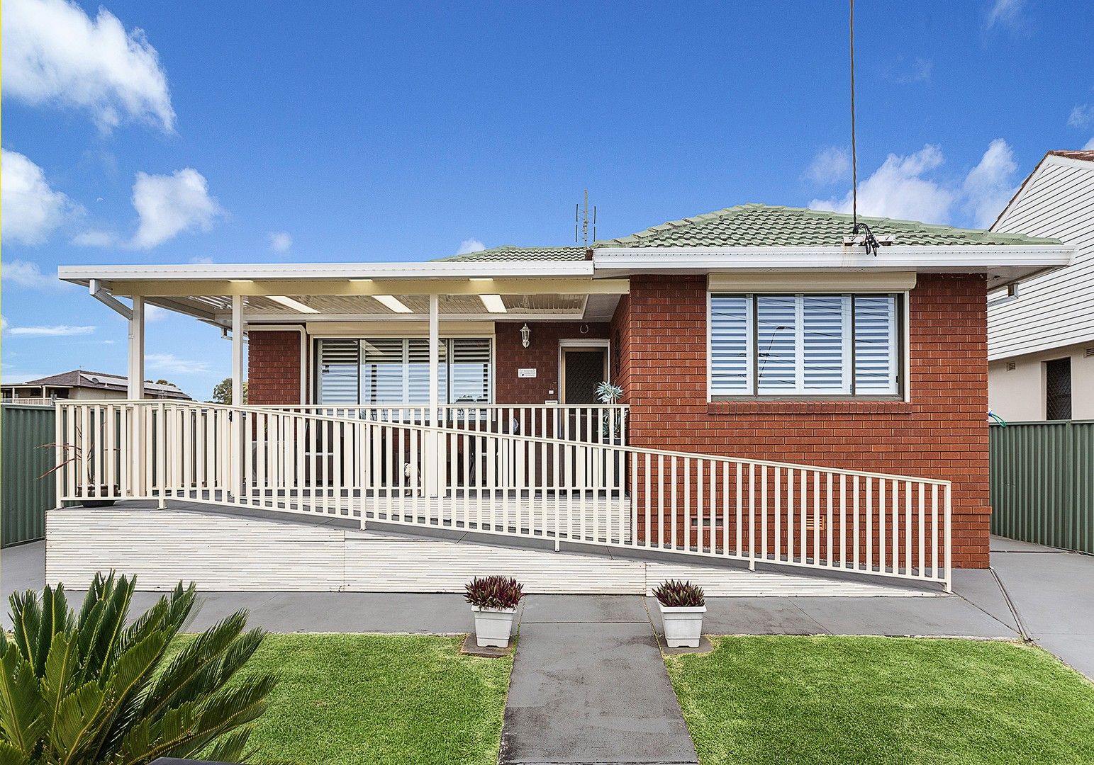 304 Shellharbour Road, Barrack Heights NSW 2528, Image 0