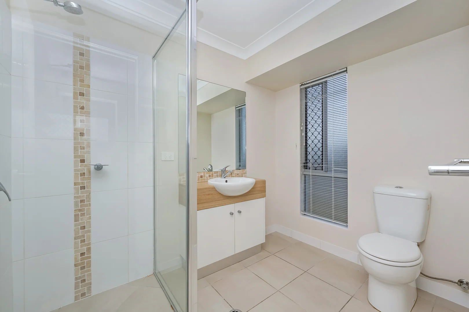 Additional image 5 of 38 Yass Circuit, Kelso QLD 4815