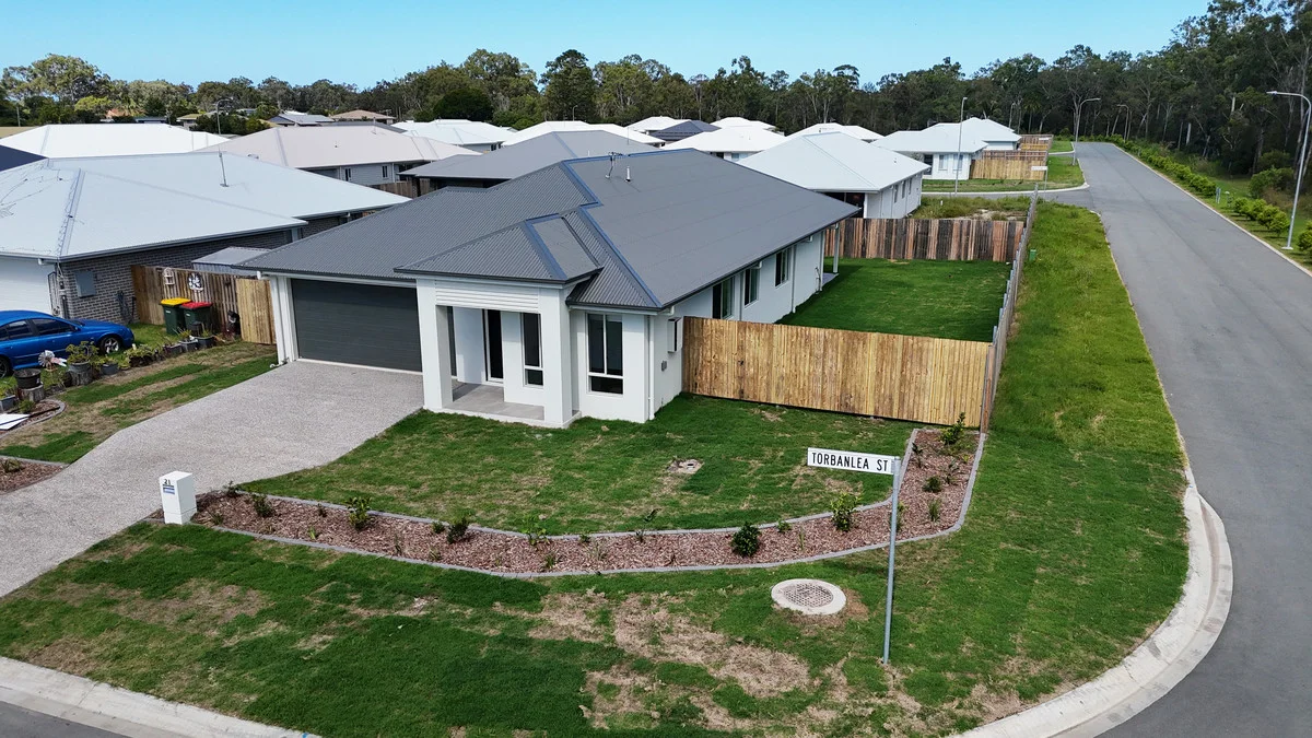 Additional image 2 of 21 Charmed Waters Court, Burrum Heads QLD 4659