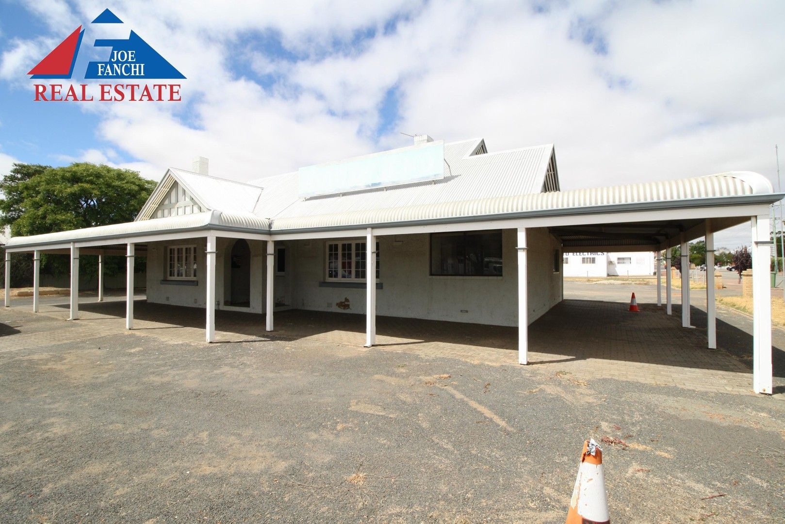 House in 13 Clayton Road, NARROGIN WA, 6312