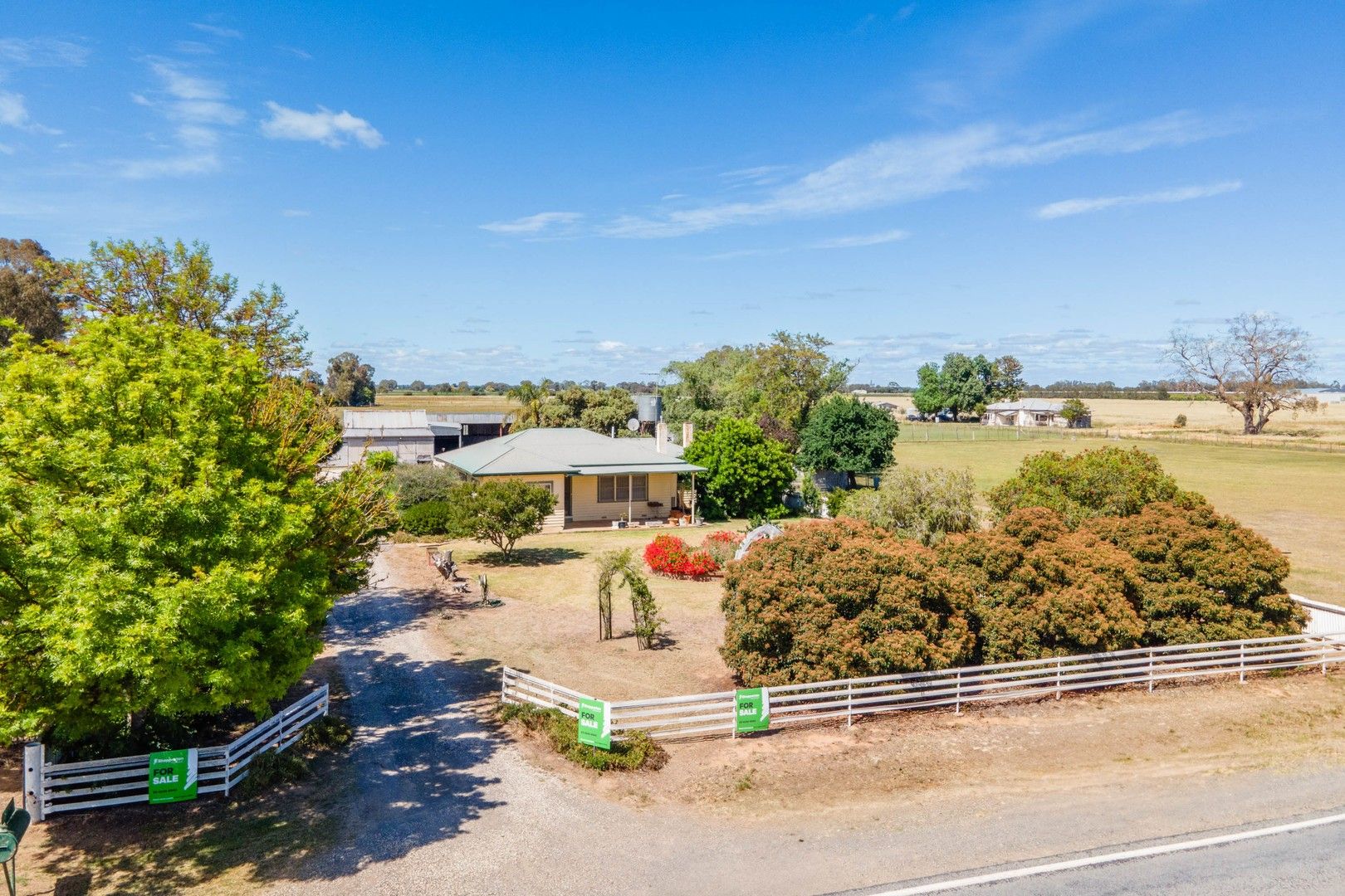4 bedrooms Acreage / Semi-Rural in 720 New Dookie Road SHEPPARTON EAST VIC, 3631