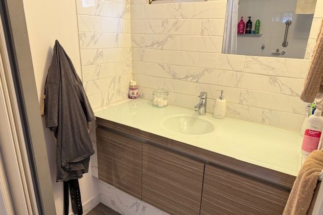 Carrara 4211 - Image 5