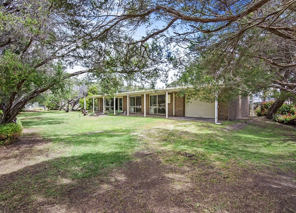 16 Whitehead Street, Blairgowrie VIC 3942