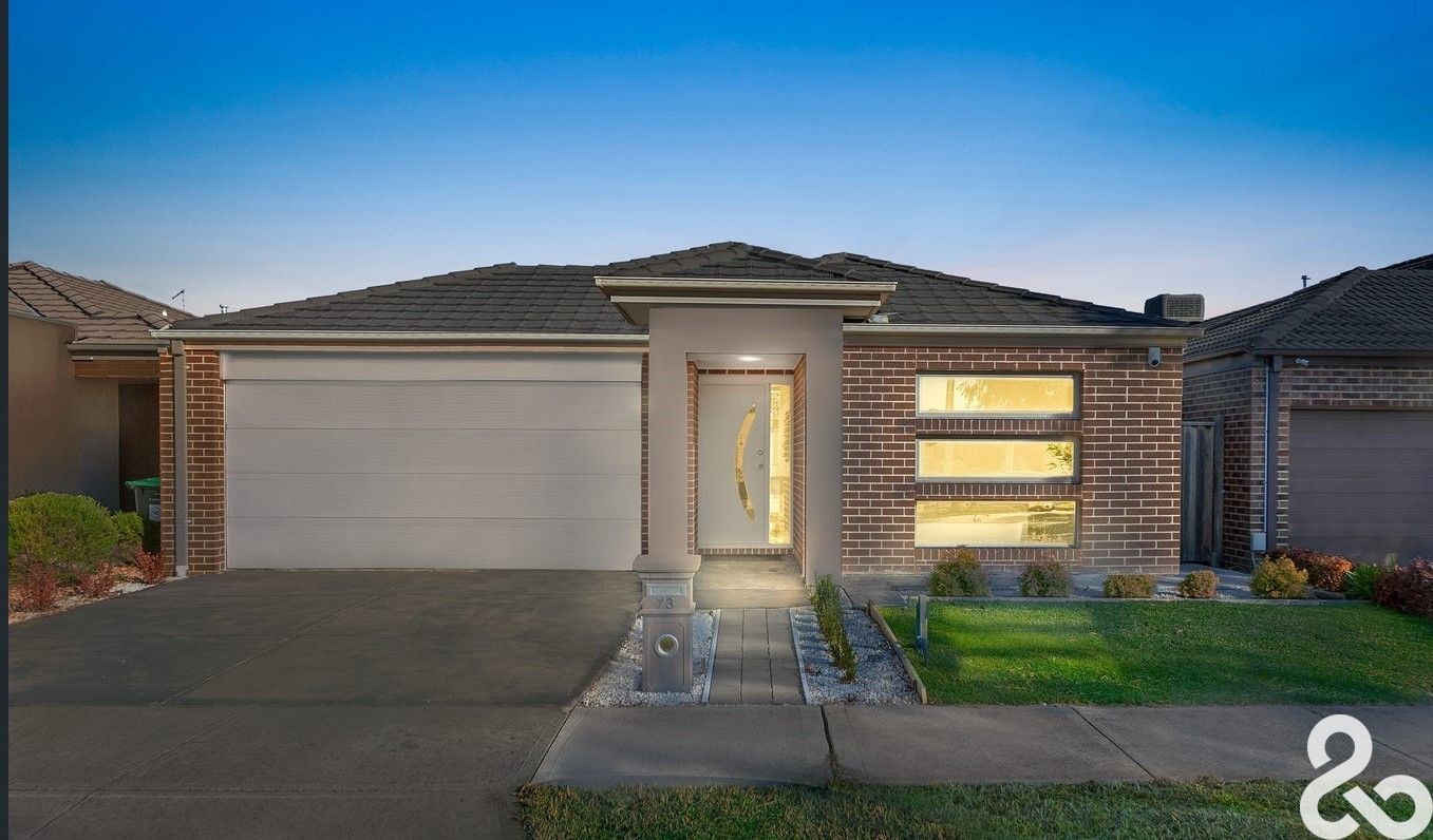 4 bedrooms House in 73 Orchard Drive DOREEN VIC, 3754