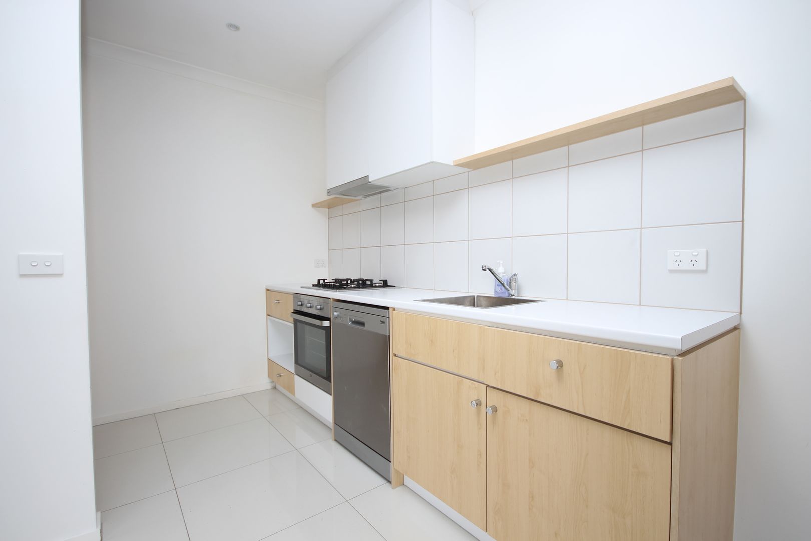 6/5 Oxford Street, Whittington VIC 3219, Image 2