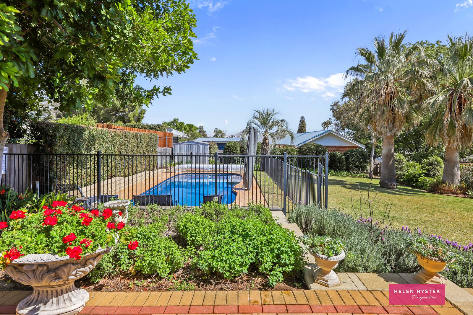 19 Levien Avenue, East Tamworth NSW 2340, Image 2