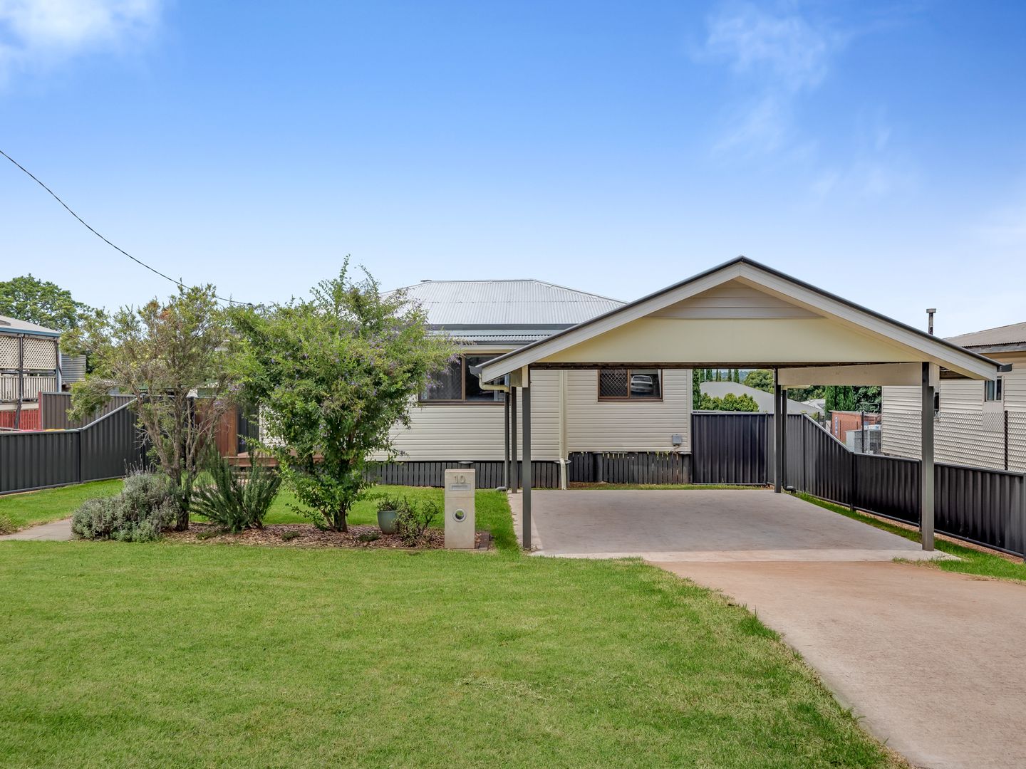 10 Lemnos Street, Harlaxton QLD 4350, Image 2