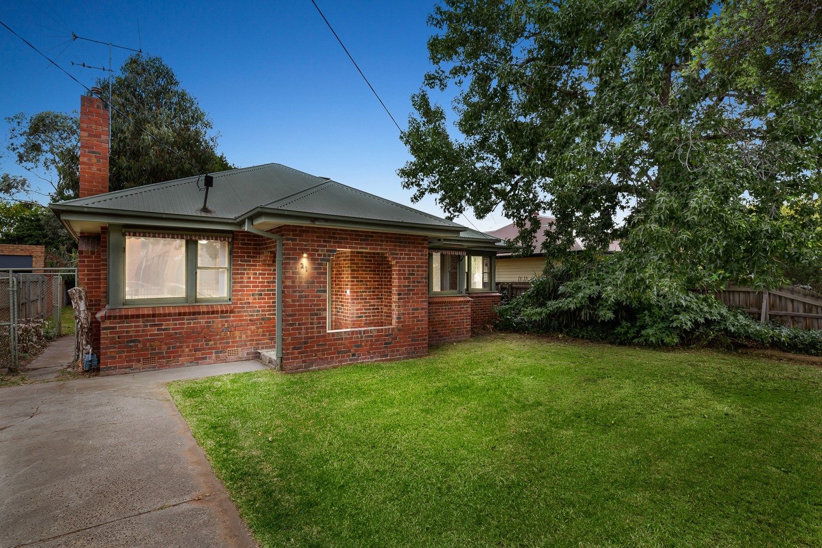 21 Chingford Street, Fairfield VIC 3078, Image 0