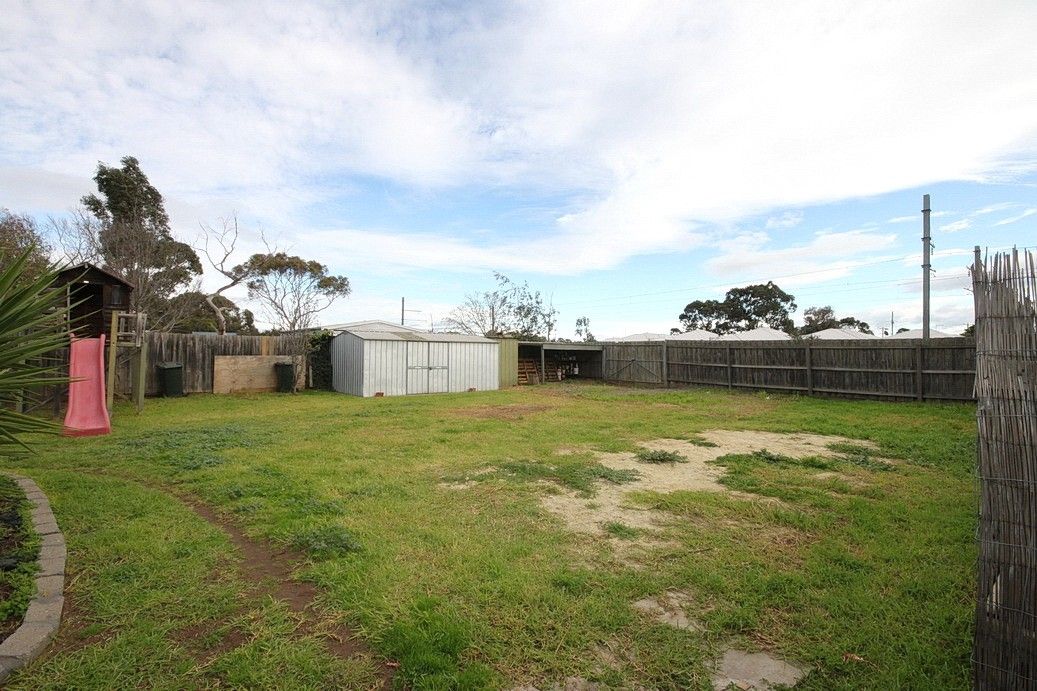 10 Thompson Court, Werribee VIC 3030, Image 2