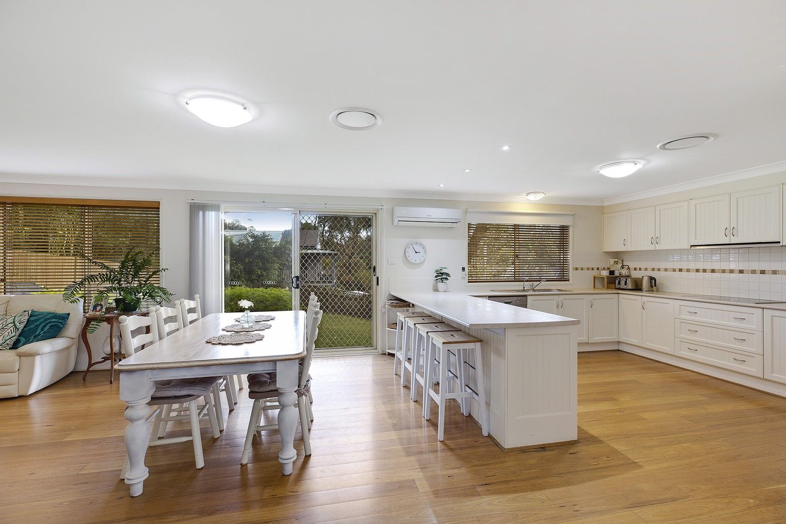 50 Forresters Beach Road, Forresters Beach NSW 2260, Image 0