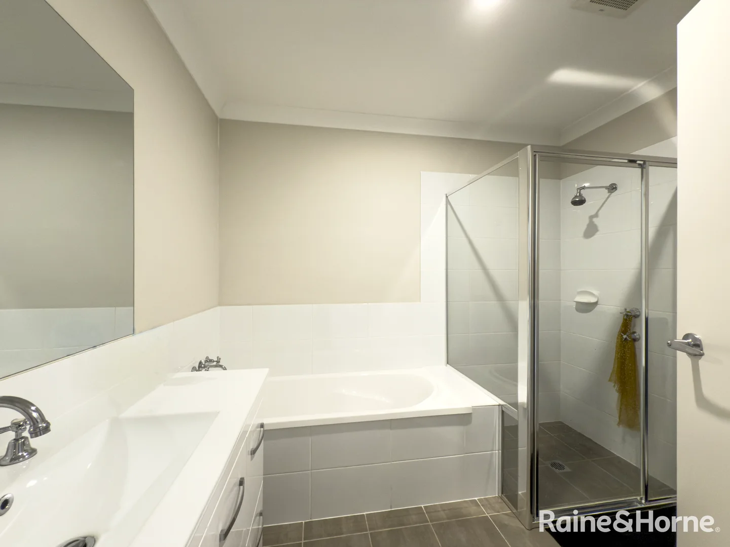 Additional image 14 of 77 & 77a Aberglasslyn Road, Rutherford NSW 2320