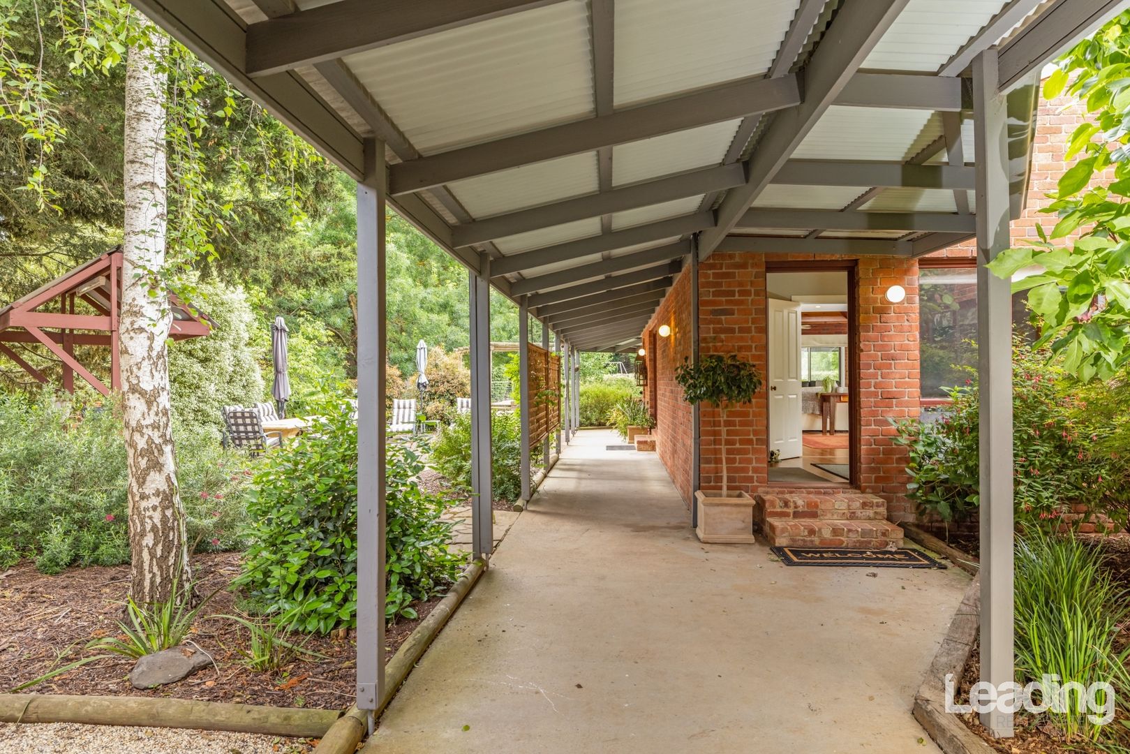 9 Ewing Drive, Romsey VIC 3434, Image 2