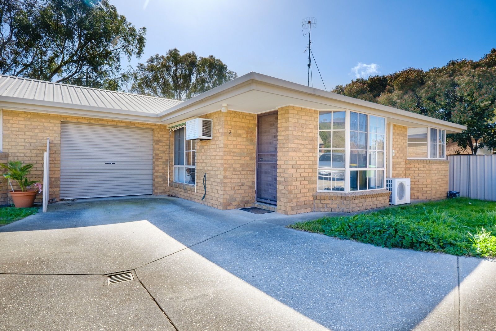 1, 2 & 3/12 McEwen Crescent, Wodonga VIC 3690, Image 1