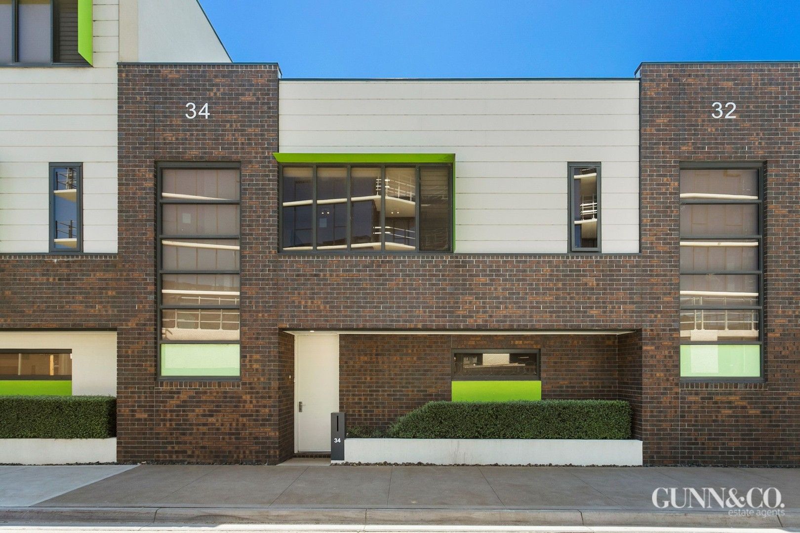 2 bedrooms Townhouse in 34 Waterline Place WILLIAMSTOWN VIC, 3016