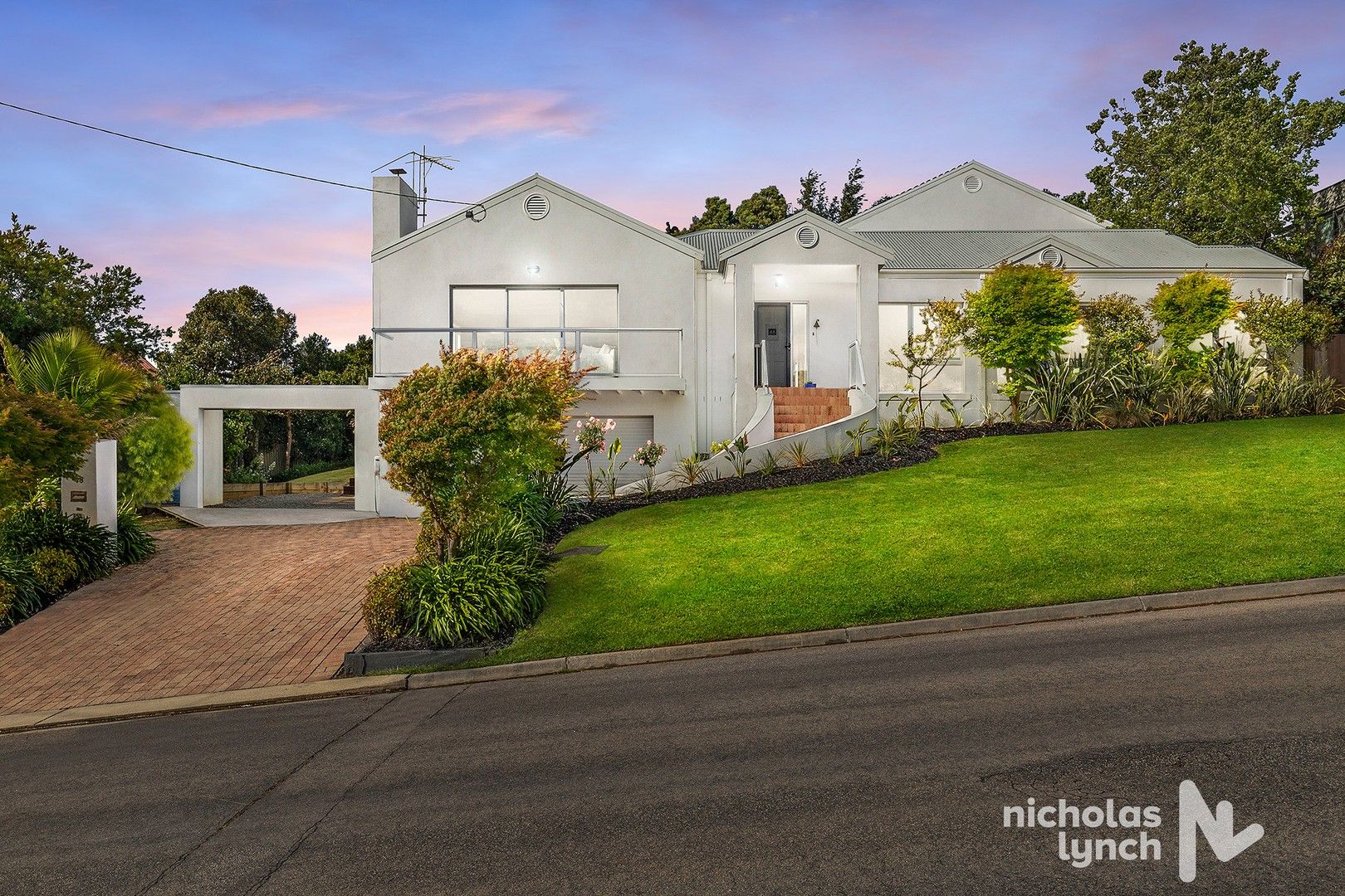 4 bedrooms House in 48 Williams Road MOUNT ELIZA VIC, 3930