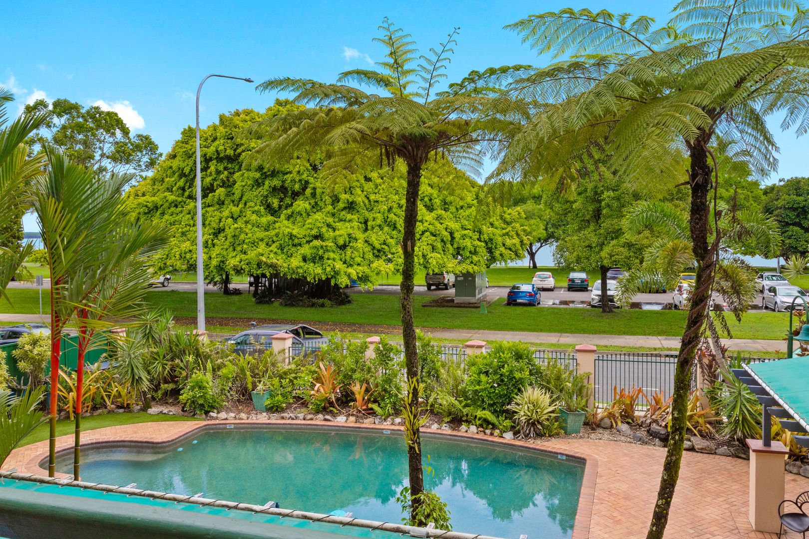 13/233-237 Esplanade, Cairns North QLD 4870, Image 2