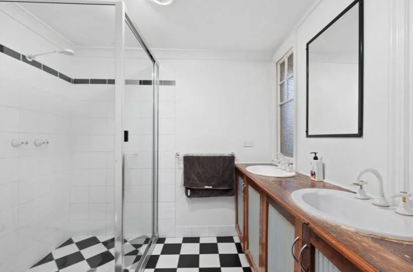 Additional image 5 of 24 Wallace Street, Newtown QLD 4350