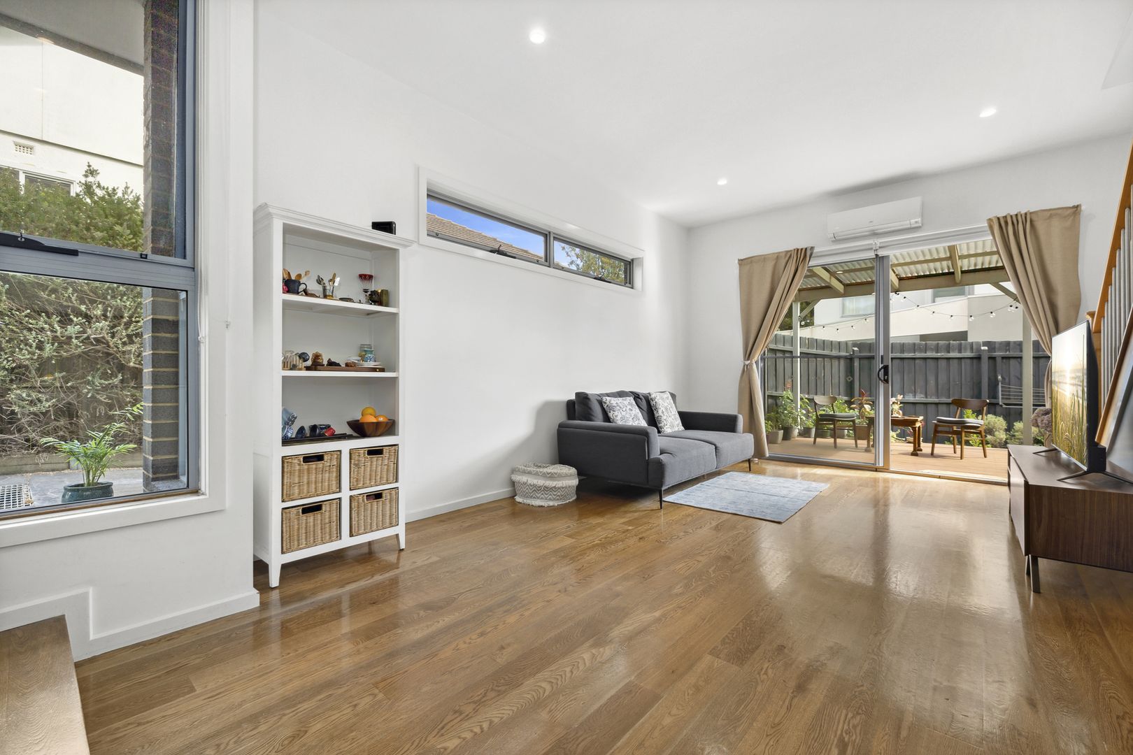 2/49 Margot Street, Chadstone VIC 3148, Image 2