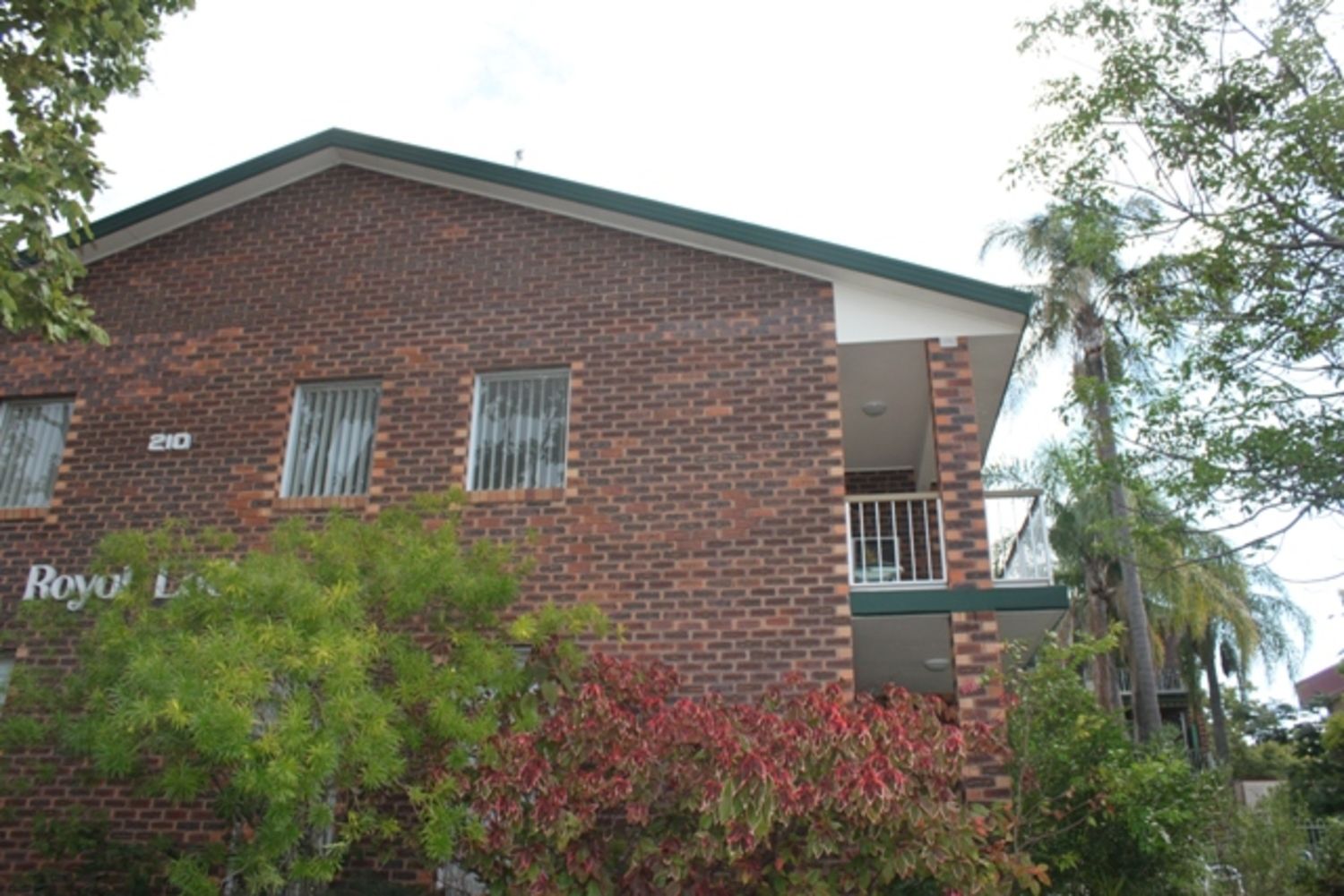 2 bedrooms Apartment / Unit / Flat in 7/210 Scarborough Street SOUTHPORT QLD, 4215