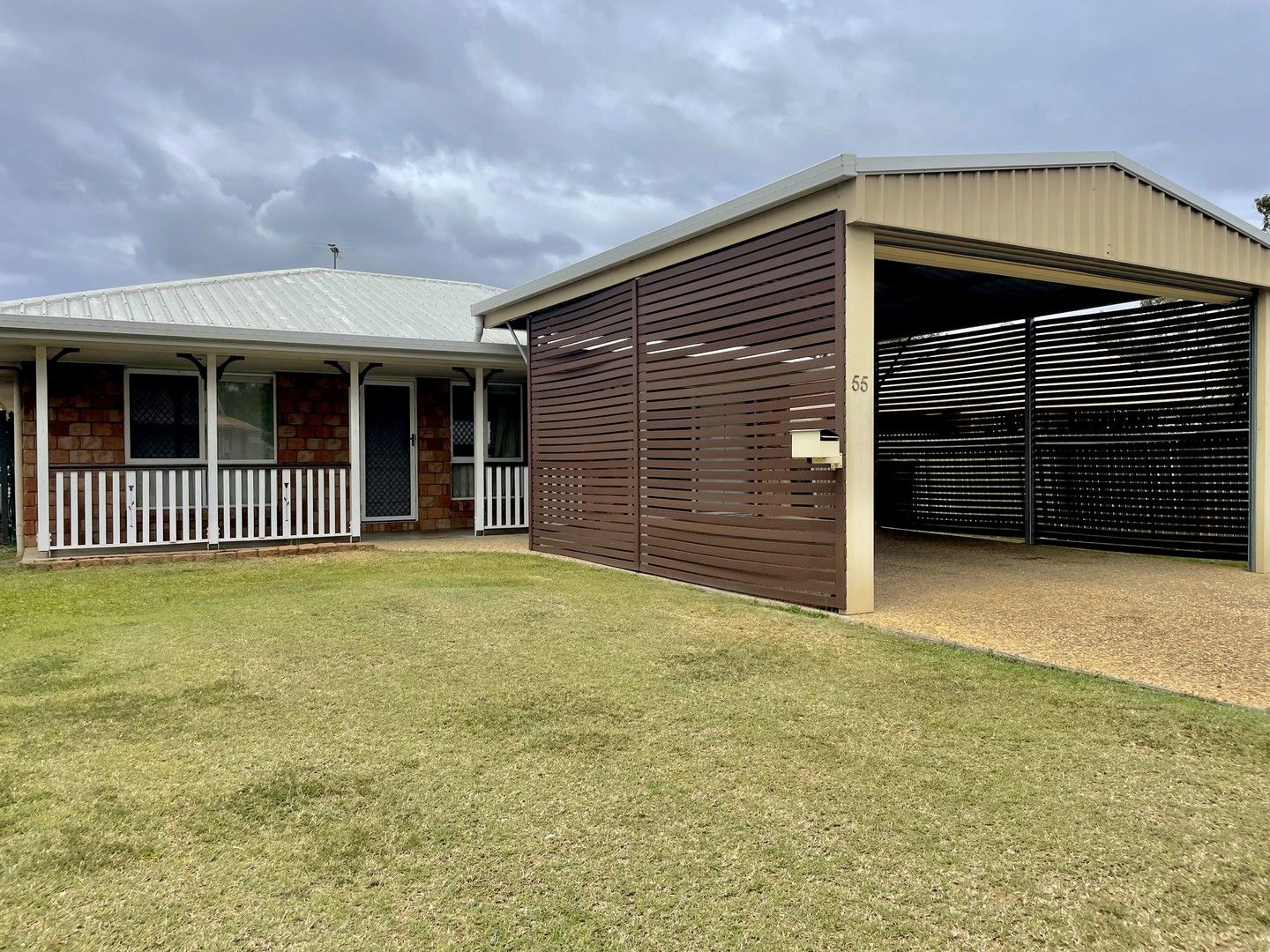 4 bedrooms House in 55 Pillich Street KAWANA QLD, 4701