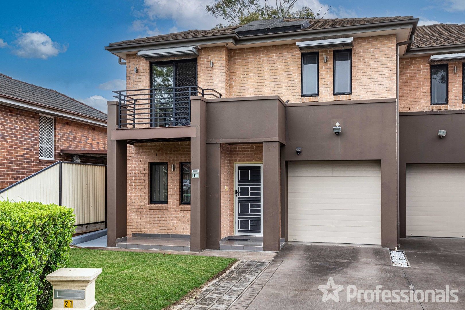 21 Robyn Street, Revesby NSW 2212, Image 0