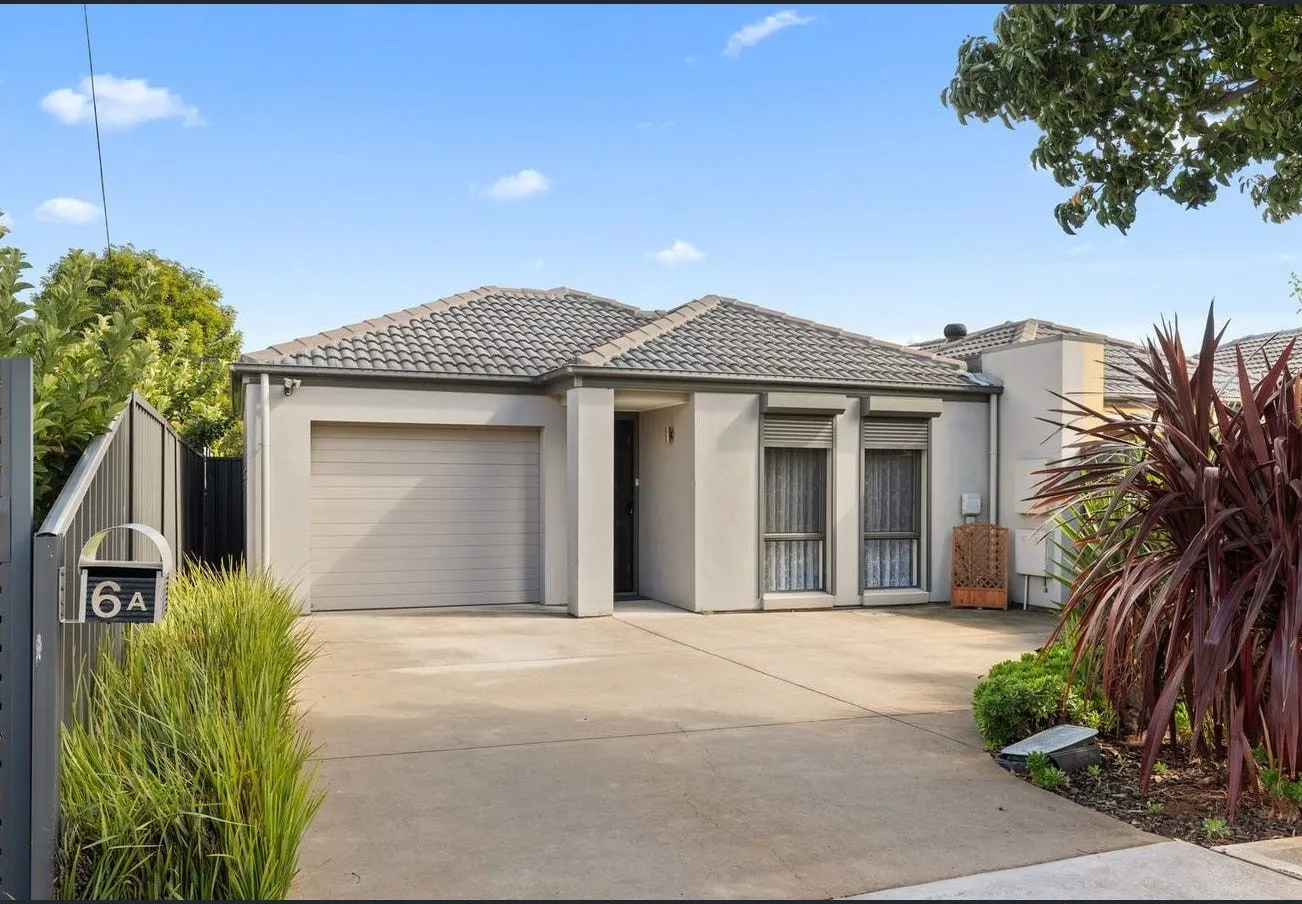 Neat Three-Bedroom Home in Prime Location!