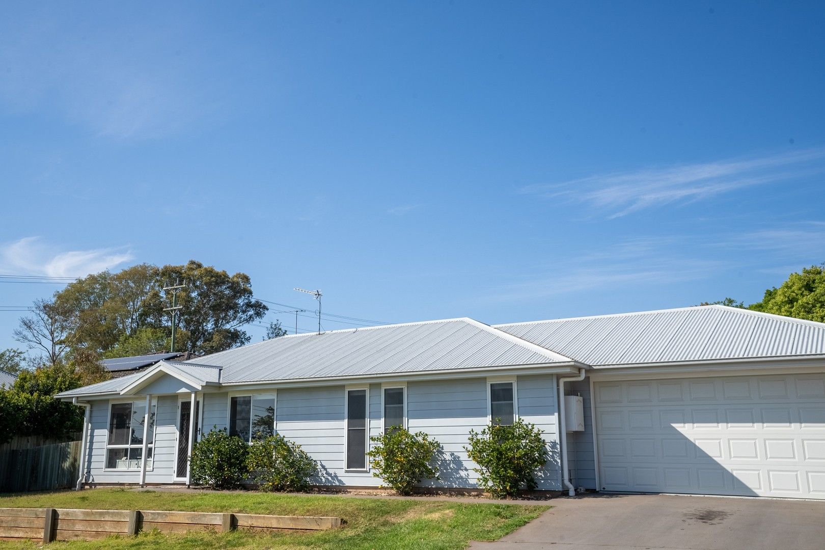 3 bedrooms House in 2B Garde Street CENTENARY HEIGHTS QLD, 4350