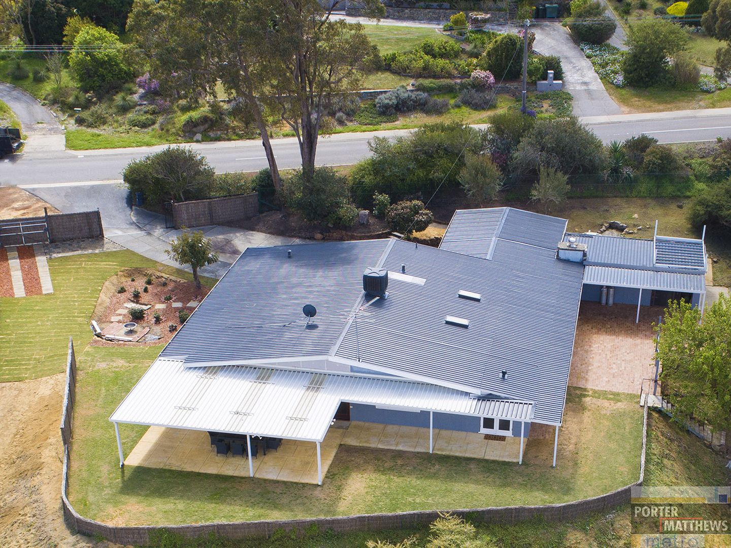 21 Basildon Road, Lesmurdie WA 6076, Image 1