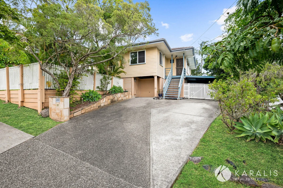 15 Casmaria Street, Mansfield QLD 4122