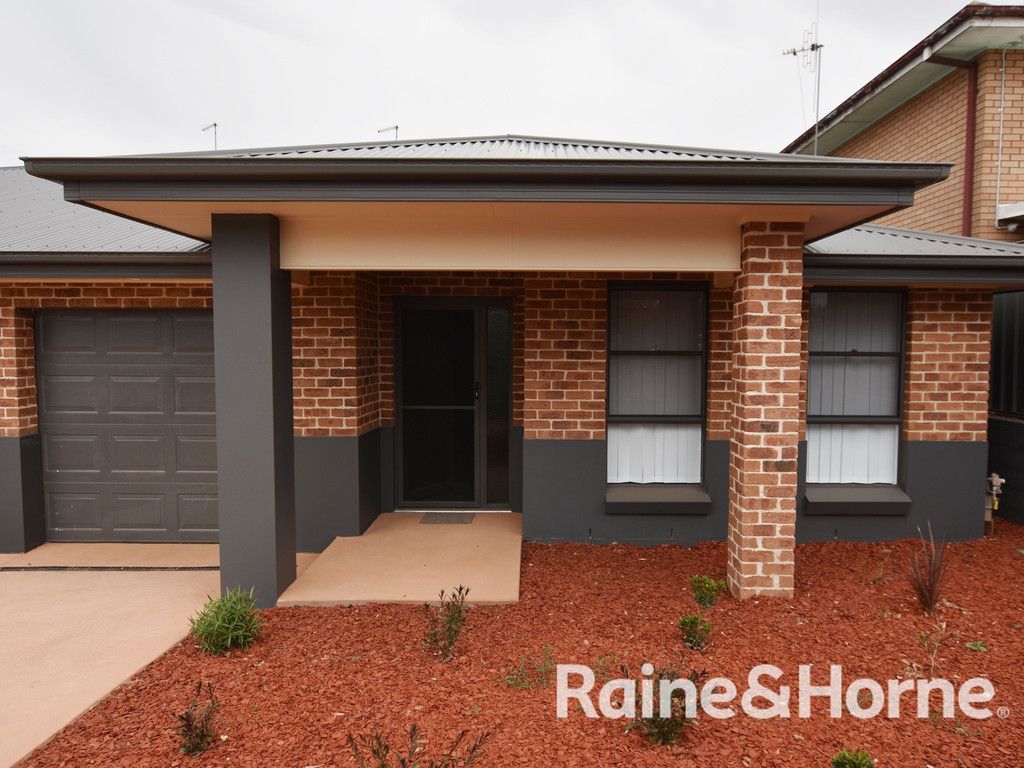 3 bedrooms House in 215A Hill Street ORANGE NSW, 2800