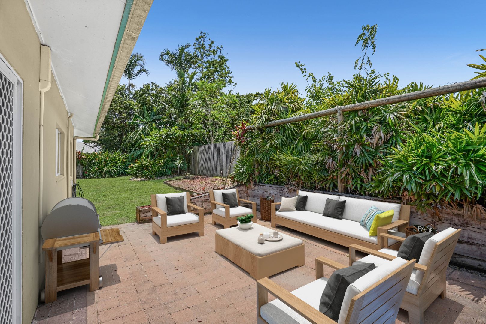 1/11 Atlantic Close, White Rock QLD 4868, Image 2