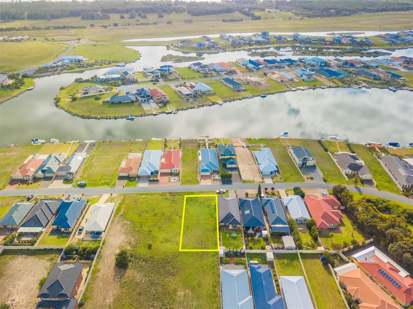 Lot 554, 1 Wentworth Parade, Hindmarsh Island SA 5214, Image 2