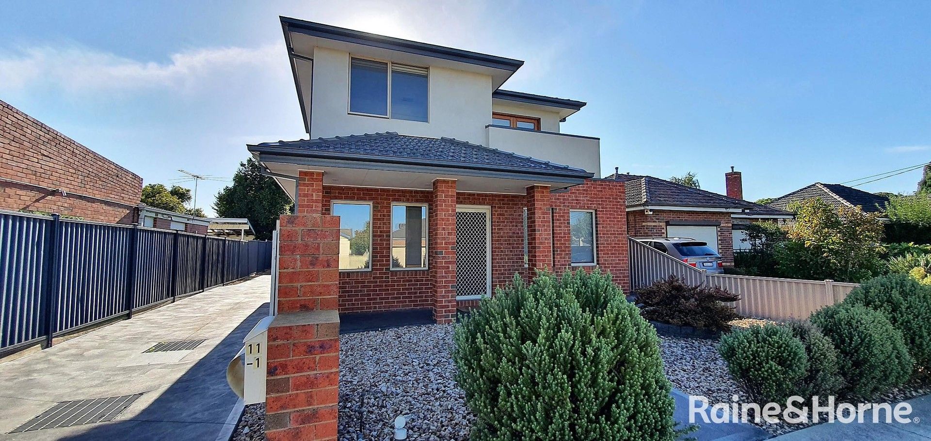3 bedrooms Townhouse in 1/11 Anderson Street PASCOE VALE SOUTH VIC, 3044