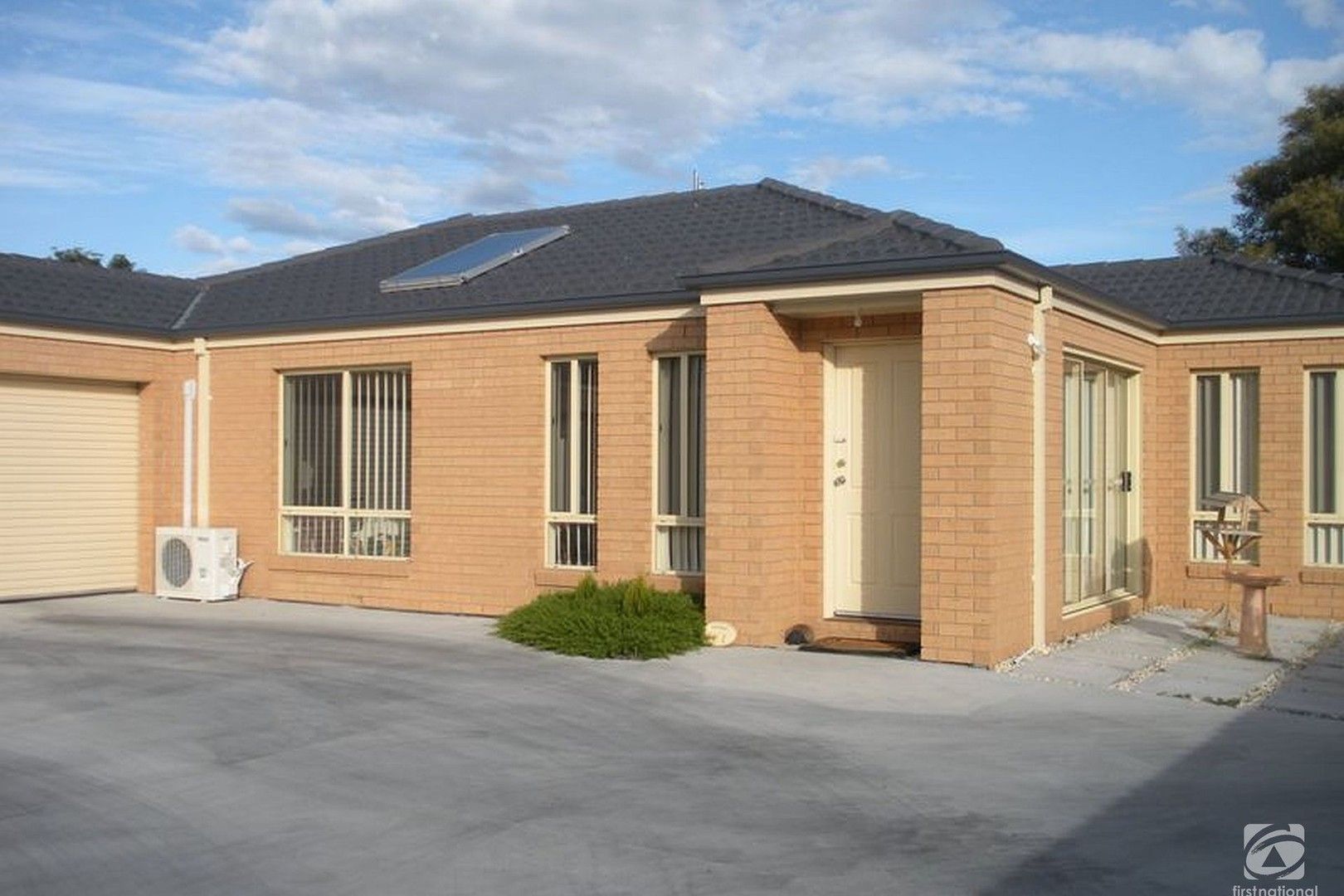 3 bedrooms Apartment / Unit / Flat in 2/29 Bronsdon Street LAKES ENTRANCE VIC, 3909
