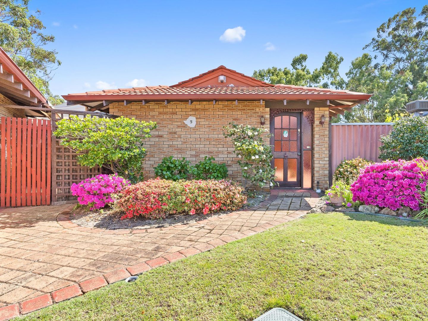 5 DEW CLOSE, Ballajura WA 6066, Image 2