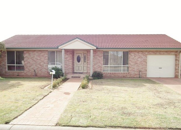 2A Fonte Place, Griffith NSW 2680