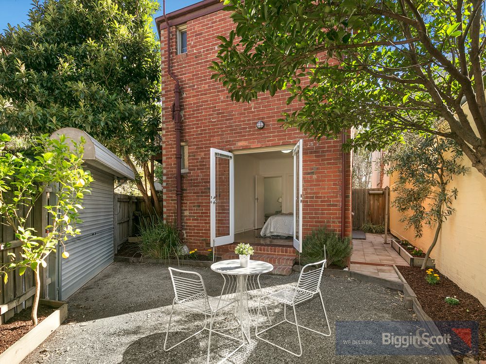 1 bedrooms Apartment / Unit / Flat in 5/230 Barkly Street ST KILDA VIC, 3182