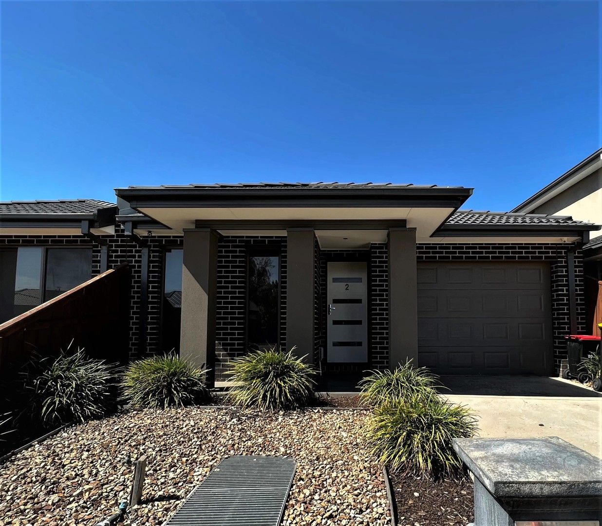 3 bedrooms Apartment / Unit / Flat in 2/1 Lockwood Court FRASER RISE VIC, 3336